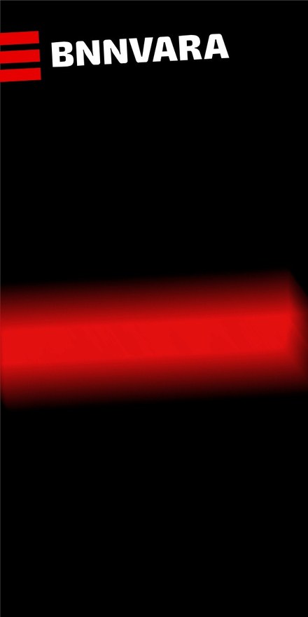 300×600 na 0,3 seconde: een strook rode tape schiet in beeld