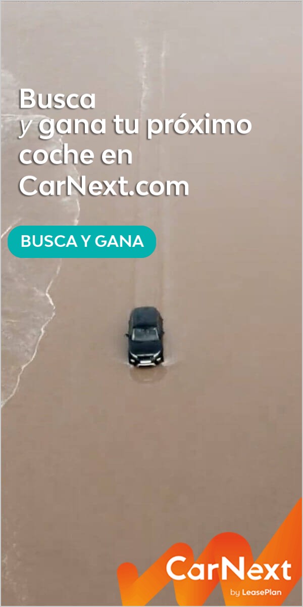 Busca y gana tu próximo coche en CarNext.com, zwarte auto op het strand