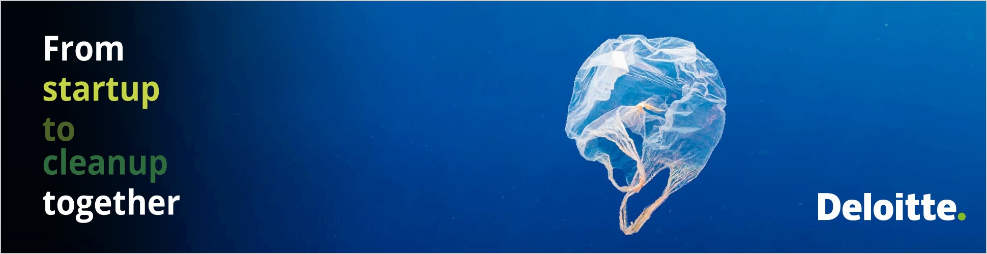 Billboard Ocean Cleanup: From startup to cleanup together, met een plastic tas in zee
