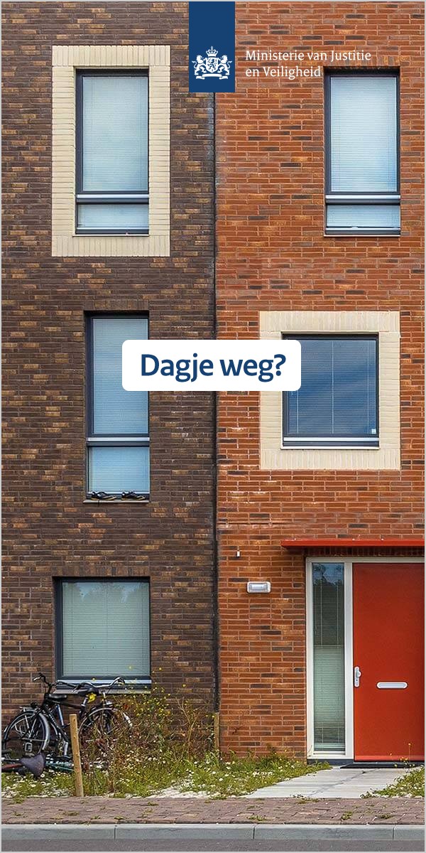 Dagje weg? voor een rij huizen