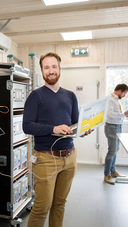 Engineer met laptop