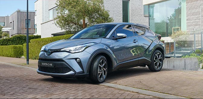 Grijsblauwe C-HR Hybrid