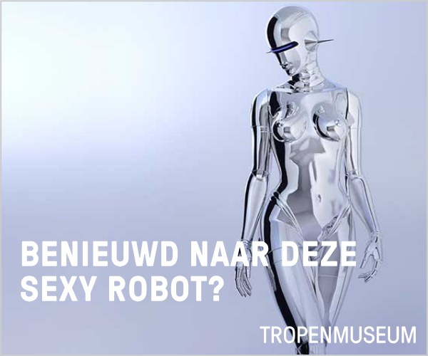 Zilveren robotvrouw